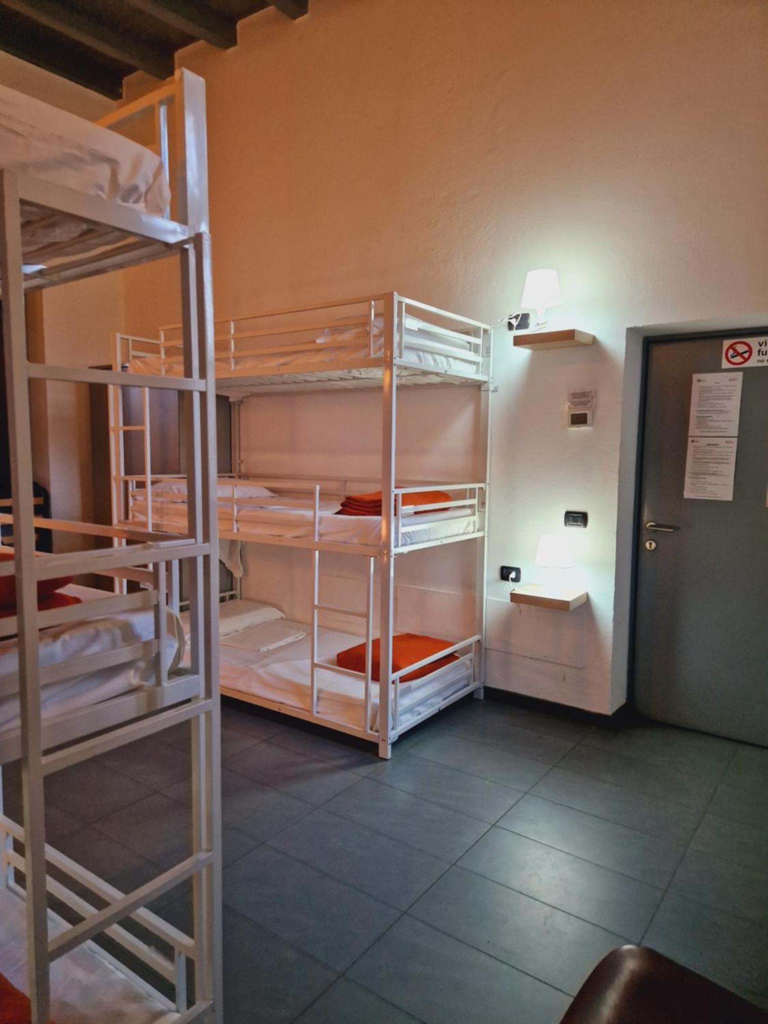 B&B E Ostello, Parco Di Monza, Cascina Costa Alta Eksteriør bilde