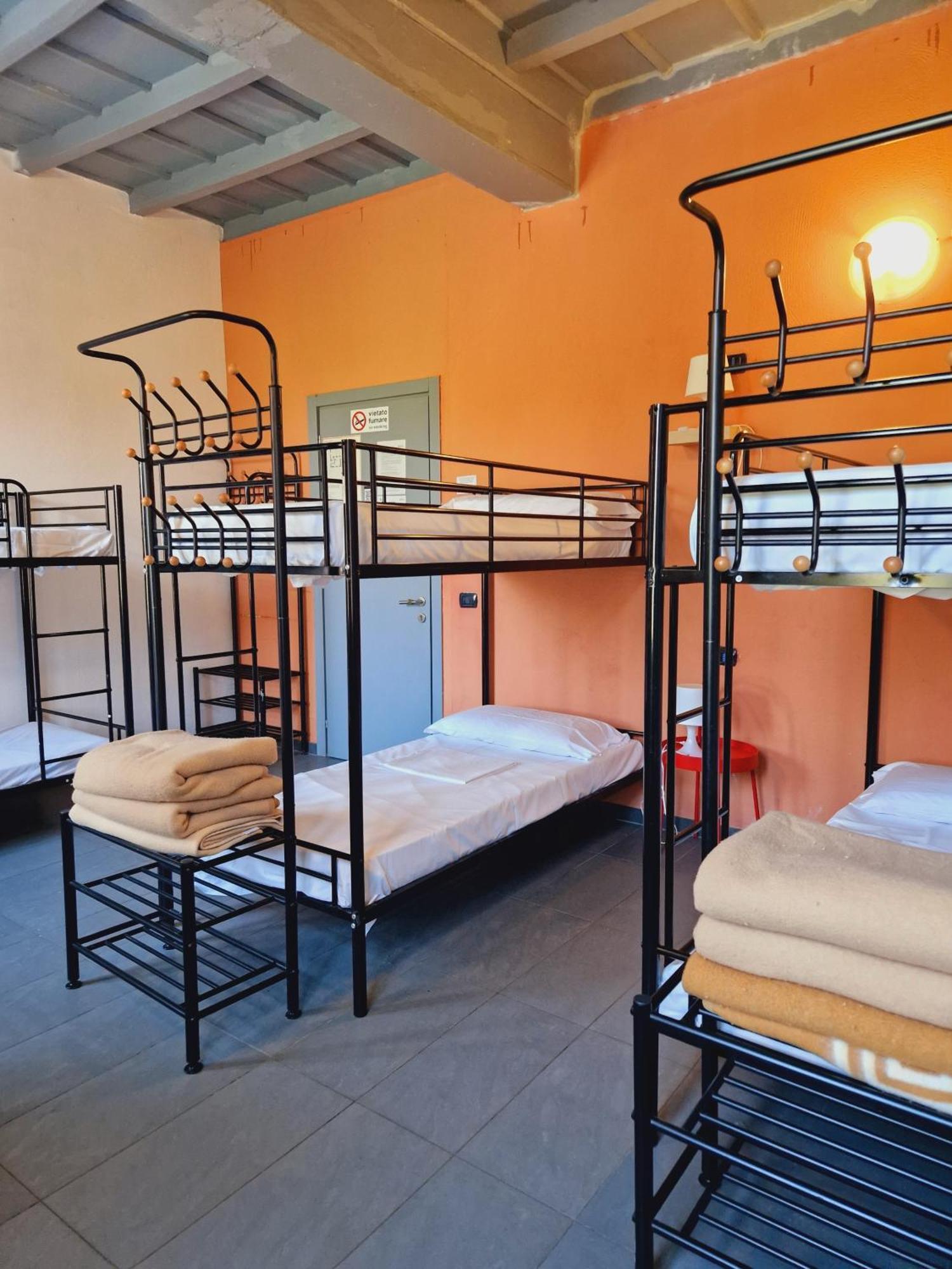 B&B E Ostello, Parco Di Monza, Cascina Costa Alta Eksteriør bilde