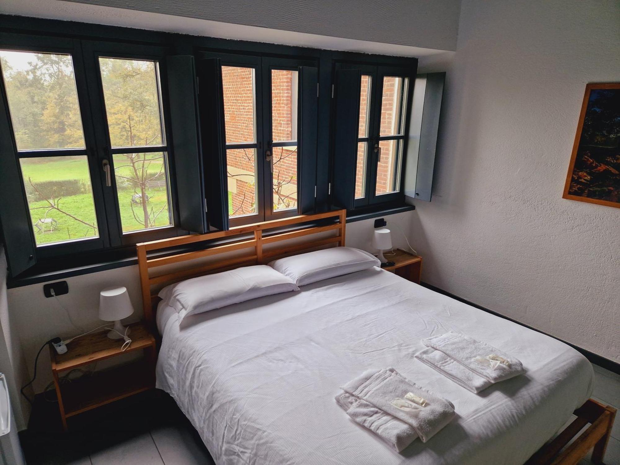 B&B E Ostello, Parco Di Monza, Cascina Costa Alta Eksteriør bilde